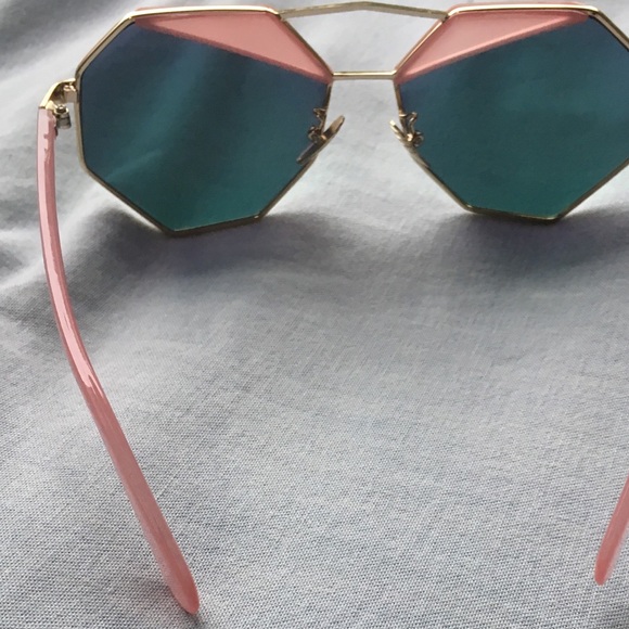 Polygon Fashion Mirrored Sunglasses - Picture 5 of 6